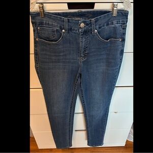 High-rise women’s skinny jeans size 10